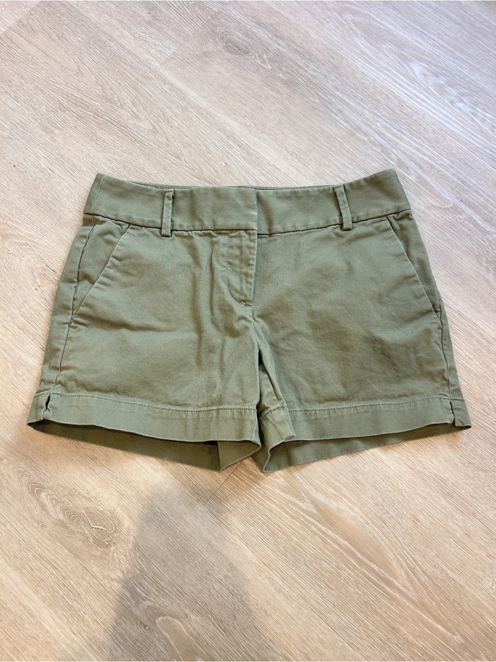 LOFT olive green shorts size 0 the riviera short chino